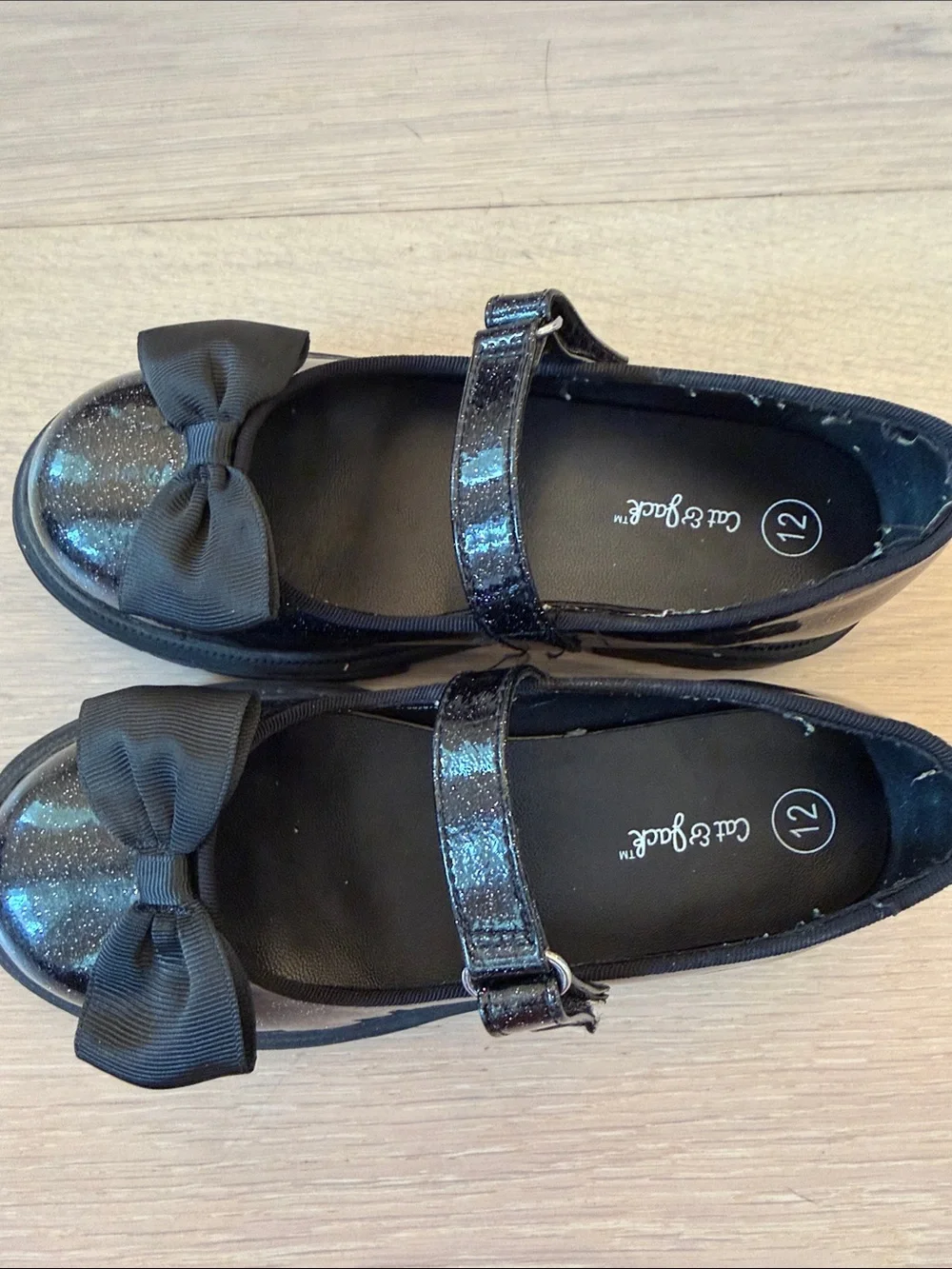 Cat and Jack Girls Size 12 Glitter Dress Shoes with Bow
